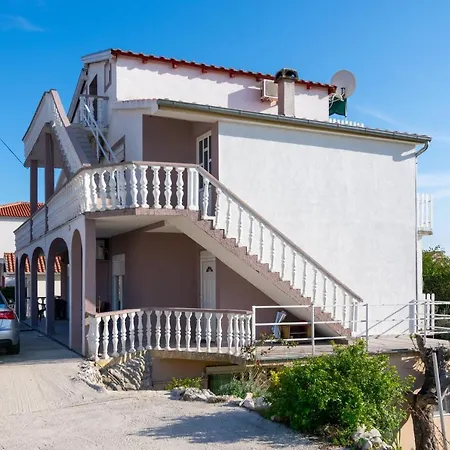 Apartment 14773b