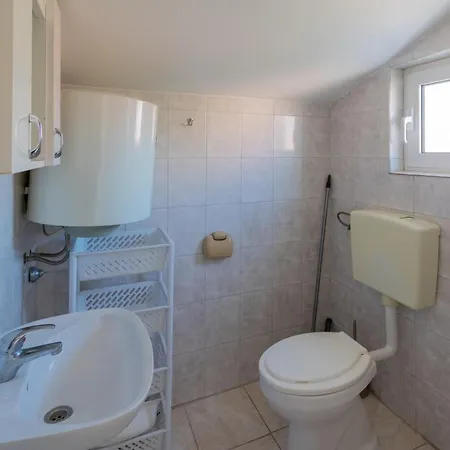14773b Apartment