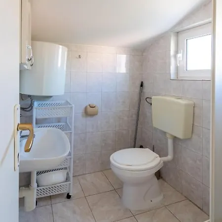14773b Apartman *